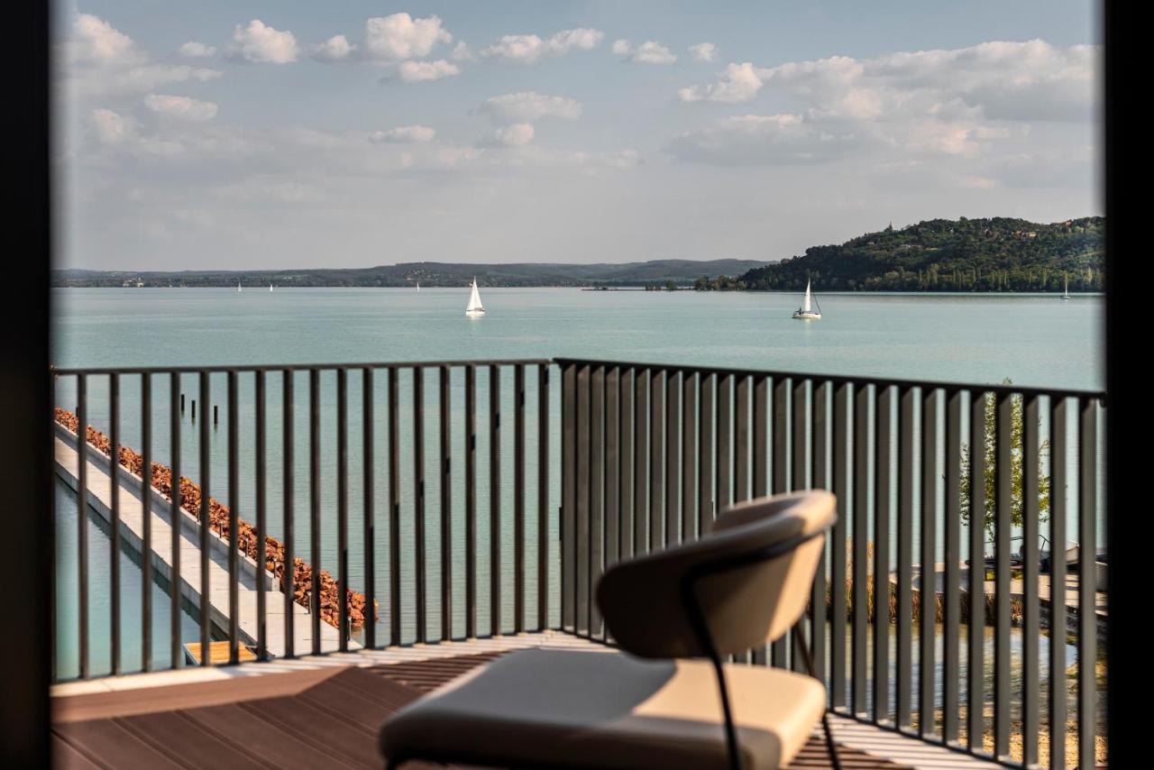 Lua Resort - Adults Only Балатонфюред Экстерьер фото View of Lake Travis from the balcony of the Hyatt Regency