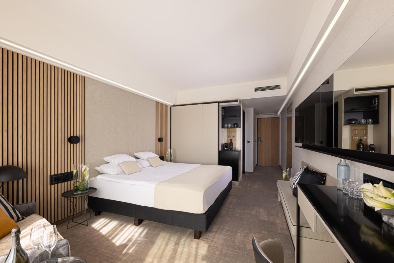 Lua Resort - Adults Only Балатонфюред Экстерьер фото Deluxe room