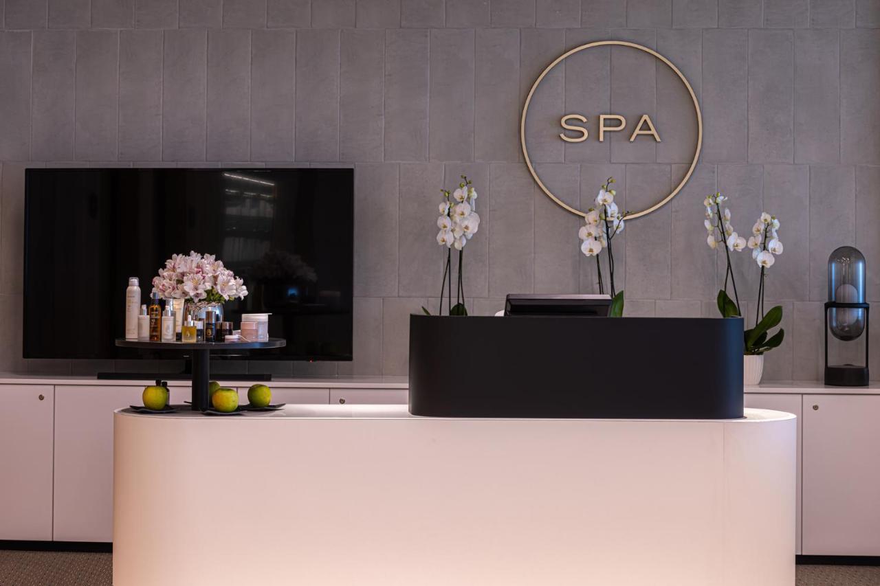 Lua Resort - Adults Only Балатонфюред Экстерьер фото Spa reception desk