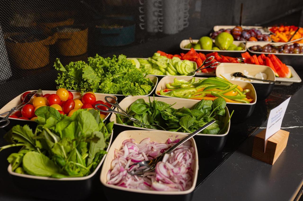 Lua Resort - Adults Only Балатонфюред Экстерьер фото A salad bar